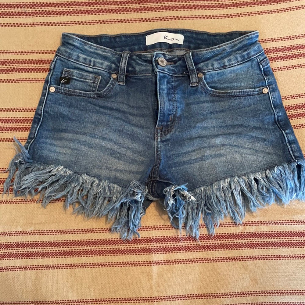 KanCan shorts- size small